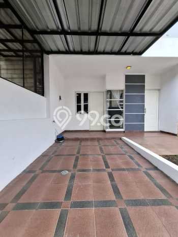 Dijual Hunian Rumah Nyaman 3 KT di Cirendeu, Jakarta Selatan Dijual Hunian Rumah Nyaman 3 KT di Cirendeu, Jakarta Selatan