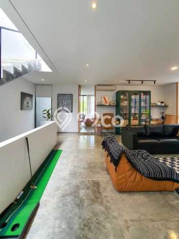 Jual Rumah Luas Megah Dengan View Eksklusif di Bintaro, Jakarta Selatan Jual Rumah Luas Megah Dengan View Eksklusif di Bintaro, Jakarta Selatan
