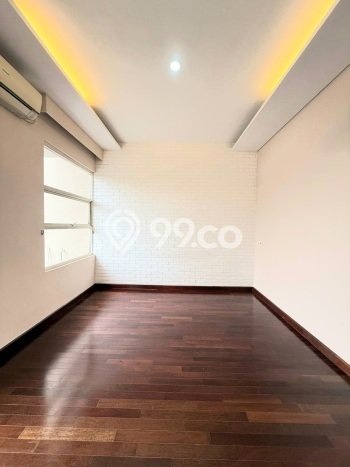 Rumah Luas Asri 3 KT Siap Huni di Sektor 3A - Bintaro Tangerang Selatan Rumah Luas Asri 3 KT Siap Huni di Sektor 3A - Bintaro Tangerang Selatan