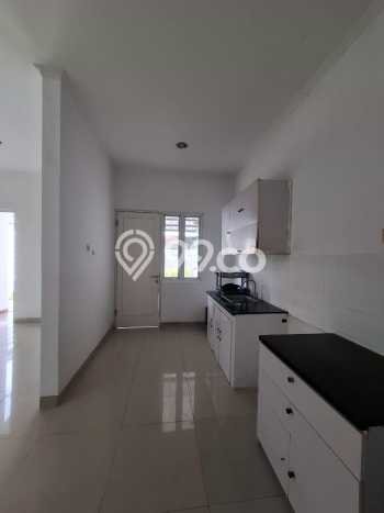 Dijual Hunian Rumah Nyaman 3 KT di Cirendeu, Jakarta Selatan Dijual Hunian Rumah Nyaman 3 KT di Cirendeu, Jakarta Selatan