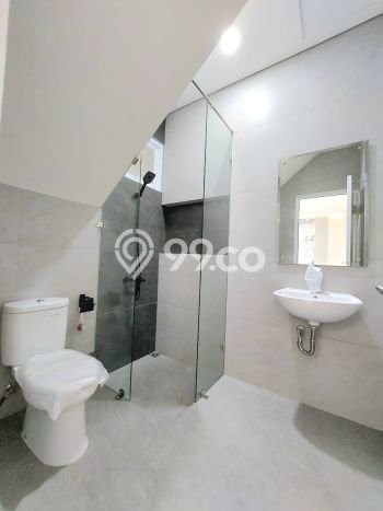 Rumah Modern 3 KT di BSD Delatinos Tangerang Semi Furnished Rumah Modern 3 KT di BSD Delatinos Tangerang Semi Furnished