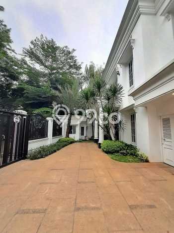 Jual Rumah Mewah Elegan Dengan View Eksklusif di Pondok Indah, Jakarta Selatan Jual Rumah Mewah Elegan Dengan View Eksklusif di Pondok Indah, Jakarta Selatan
