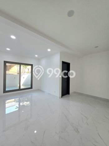 Rumah Eksklusif Dijual LT 300m2 di BSD, Tangerang Selatan Rumah Eksklusif Dijual LT 300m2 di BSD, Tangerang Selatan