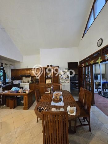 Rumah Strategis 5 KT LT 287m2m² di Sektor 3 - Bintaro, Jakarta Selatan Rumah Strategis 5 KT LT 287m2m² di Sektor 3 - Bintaro, Jakarta Selatan