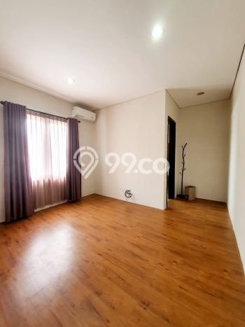 Dijual Rumah Premium dengan Fasilitas Sekitar Komplit di BSD, Tangerang Selatan Dijual Rumah Premium dengan Fasilitas Sekitar Komplit di BSD, Tangerang Selatan