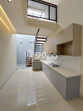 Dijual Rumah 3 Kamar Lokasi Ideal Bagus dan Strategis di BSD Dijual Rumah 3 Kamar Lokasi Ideal Bagus dan Strategis di BSD