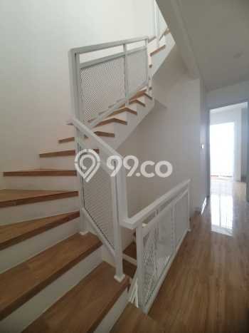 Rumah Modern 5 KT di Jurangmangu Tangerang Unfurnished Rumah Modern 5 KT di Jurangmangu Tangerang Unfurnished