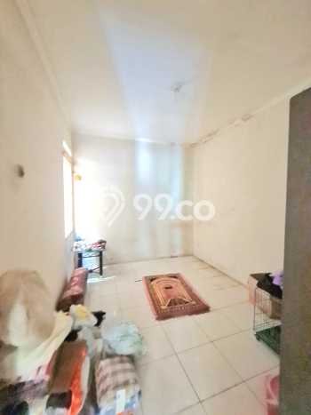 Rumah dengan Lokasi Strategis 5 KT di Sektor 2 - Bintaro, Jakarta Selatan Rumah dengan Lokasi Strategis 5 KT di Sektor 2 - Bintaro, Jakarta Selatan