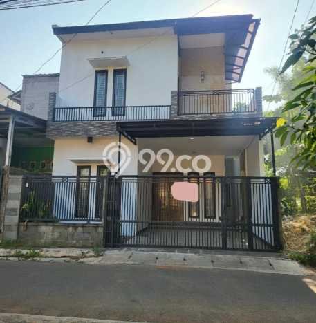 Rumah Strategis Modern Lb 180m2 di Pondok Aren, Tangerang Selatan Rumah Strategis Modern Lb 180m2 di Pondok Aren, Tangerang Selatan