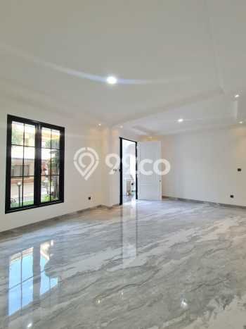 Rumah Area Nyaman kawasan Sektor 9-Bintaro, Tangerang Selatan, Luas 177m² Bangunan 350m² Rumah Area Nyaman kawasan Sektor 9-Bintaro, Tangerang Selatan, Luas 177m² Bangunan 350m²
