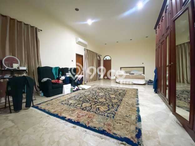 Hunian Elit LB 300m2 Siap Huni Desain Elegan di Kuningan, Jakarta Selatan Hunian Elit LB 300m2 Siap Huni Desain Elegan di Kuningan, Jakarta Selatan