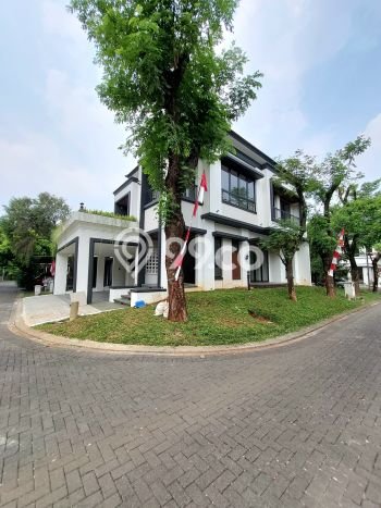 Dijual Rumah Premium dengan Fasilitas Sekitar Lengkap di BSD, Tangerang Selatan Dijual Rumah Premium dengan Fasilitas Sekitar Lengkap di BSD, Tangerang Selatan