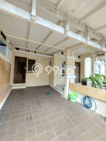 PROPERTI PILIHAN! Rumah area Sektor 9-Bintaro, Luas 142m² Bangunan 180m² PROPERTI PILIHAN! Rumah area Sektor 9-Bintaro, Luas 142m² Bangunan 180m²