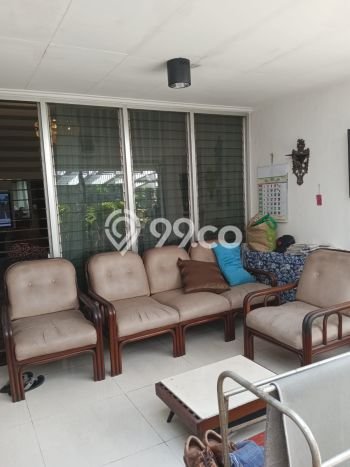 KESEMPATAN TERBAIK! Rumah Nyaman area Kebayoran Baru, Luas 558m² LB 350m² KESEMPATAN TERBAIK! Rumah Nyaman area Kebayoran Baru, Luas 558m² LB 350m²