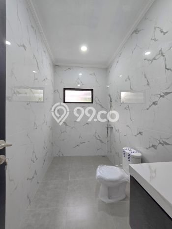 For Sale! Luxury House LT 225m2 Desain Elegan di Sektor 9-Bintaro For Sale! Luxury House LT 225m2 Desain Elegan di Sektor 9-Bintaro