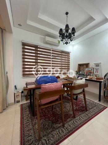 Rumah Luxury Modern Siap Huni di Pondok Indah Jakarta Selatan Rumah Luxury Modern Siap Huni di Pondok Indah Jakarta Selatan