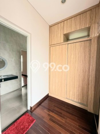Rumah Luas Asri 3 KT Siap Huni di Sektor 3A - Bintaro Tangerang Selatan Rumah Luas Asri 3 KT Siap Huni di Sektor 3A - Bintaro Tangerang Selatan