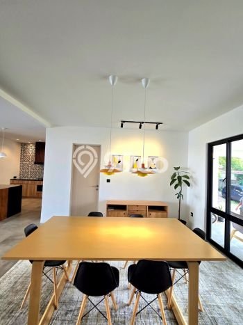 Jual Rumah Luas Elegan Dengan View Cantik di Cipete, Jakarta Selatan Jual Rumah Luas Elegan Dengan View Cantik di Cipete, Jakarta Selatan