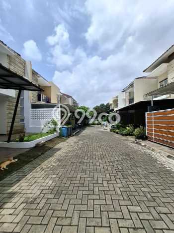 Dijual Hunian Rumah Nyaman 3 KT di Cirendeu, Jakarta Selatan Dijual Hunian Rumah Nyaman 3 KT di Cirendeu, Jakarta Selatan