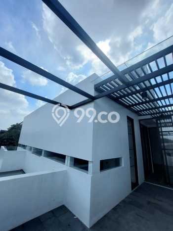 Ready to Use! Luxury House LT 210m2 Desain Elegan di Sektor 9-Bintaro Ready to Use! Luxury House LT 210m2 Desain Elegan di Sektor 9-Bintaro