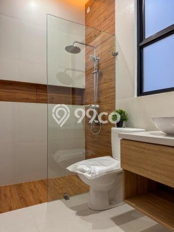 Rumah Kawasan BSD City, Luas 240m², LB 320m² Rumah Kawasan BSD City, Luas 240m², LB 320m²