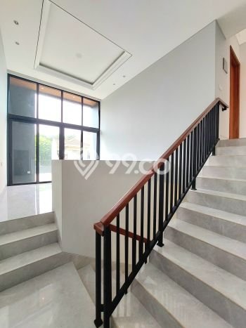 Hunian Nyaman 4 KT di BSD, Tangerang - LT 192m² Hunian Nyaman 4 KT di BSD, Tangerang - LT 192m²
