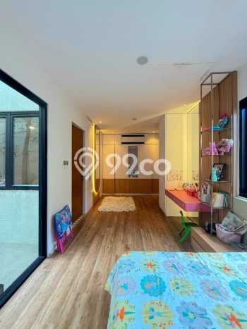 Dijual Rumah Mewah Elegan Dengan View Eksklusif di Bintaro, Jakarta Selatan Dijual Rumah Mewah Elegan Dengan View Eksklusif di Bintaro, Jakarta Selatan