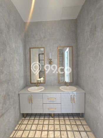 BEST PRICE! Rumah Berkualitas di Sektor 9-Bintaro, Luas 180m² Bangunan 200m² BEST PRICE! Rumah Berkualitas di Sektor 9-Bintaro, Luas 180m² Bangunan 200m²