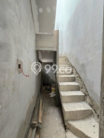 KESEMPATAN TERBAIK! Rumah Nyaman area Sektor 1 - Bintaro, Luas 140m² LB 248m² KESEMPATAN TERBAIK! Rumah Nyaman area Sektor 1 - Bintaro, Luas 140m² LB 248m²