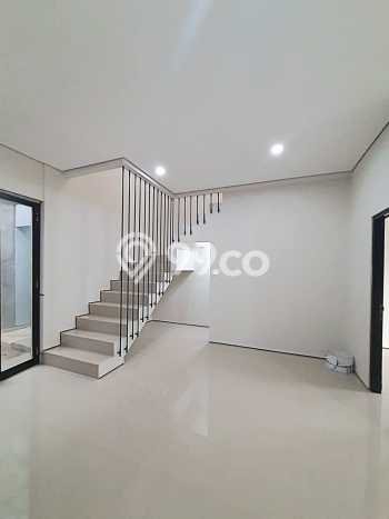 Dijual Hunian Rumah Nyaman 3 KT di Sektor 5-Bintaro, Jakarta Selatan Dijual Hunian Rumah Nyaman 3 KT di Sektor 5-Bintaro, Jakarta Selatan