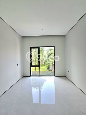 For Sale Rumah Elit Exclusive di BSD, Tangerang Selatan For Sale Rumah Elit Exclusive di BSD, Tangerang Selatan