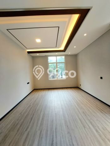 Rumah 4 KT di Gading Serpong, Dekat Gading Serpong, Tangerang, Tangerang Rumah 4 KT di Gading Serpong, Dekat Gading Serpong, Tangerang, Tangerang