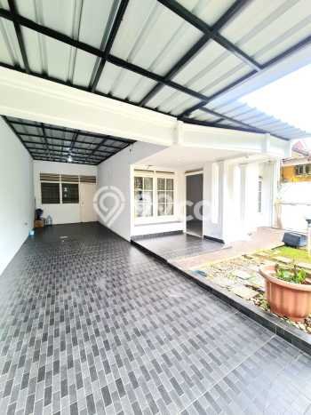 Jual Cepat Rumah 3 KT 1 KM di Kawasan Komersial , Jakarta Selatan Jual Cepat Rumah 3 KT 1 KM di Kawasan Komersial , Jakarta Selatan