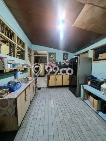 Jual Rumah Luas Megah Dengan View Eksklusif di Pejaten, Jakarta Selatan Jual Rumah Luas Megah Dengan View Eksklusif di Pejaten, Jakarta Selatan