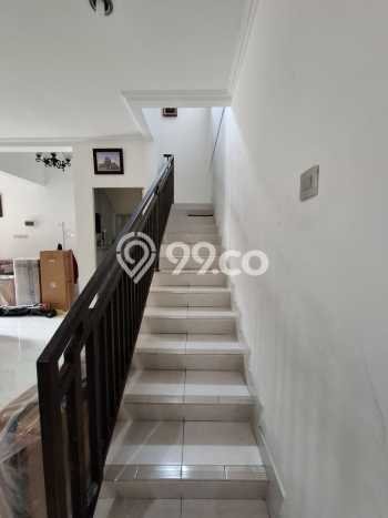 Jual Rumah Mewah Elegan Dengan View Eksklusif di Sektor 2 - Bintaro, Jakarta Selatan Jual Rumah Mewah Elegan Dengan View Eksklusif di Sektor 2 - Bintaro, Jakarta Selatan
