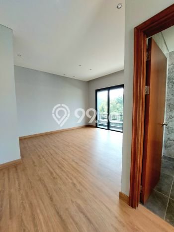 Hunian Nyaman 4 KT di BSD, Tangerang - LT 192m² Hunian Nyaman 4 KT di BSD, Tangerang - LT 192m²