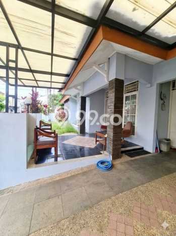 Rumah Luxury Modern Siap Huni di Sektor 9-Bintaro Tangerang Selatan Rumah Luxury Modern Siap Huni di Sektor 9-Bintaro Tangerang Selatan