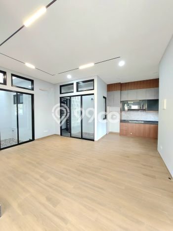 Rumah Luxury Modern Tanpa Renovasi di BSD Tangerang Rumah Luxury Modern Tanpa Renovasi di BSD Tangerang