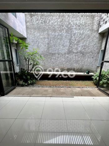 Rumah Luxury Modern Siap Huni di Lebak Bulus Jakarta Selatan Rumah Luxury Modern Siap Huni di Lebak Bulus Jakarta Selatan