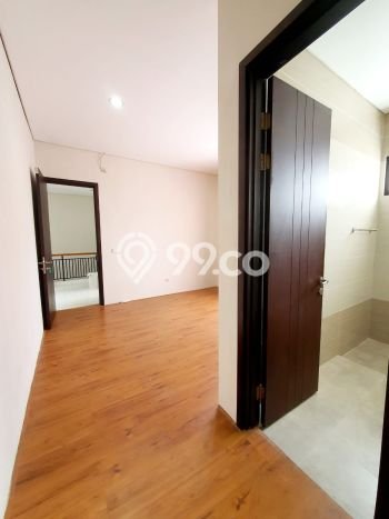 Dijual Rumah Premium dengan Fasilitas Sekitar Komplit di BSD, Tangerang Selatan Dijual Rumah Premium dengan Fasilitas Sekitar Komplit di BSD, Tangerang Selatan