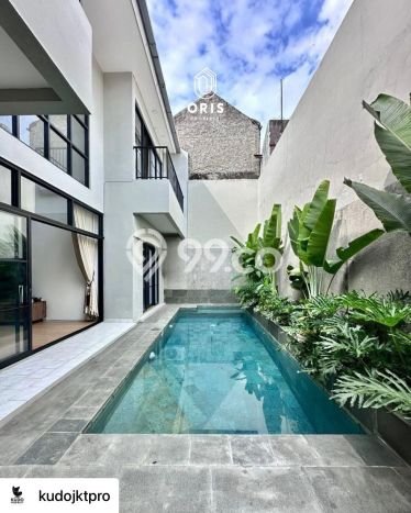 Dijual Rumah Premium dengan Fasilitas Sekitar Komplit di Cinere, Depok Dijual Rumah Premium dengan Fasilitas Sekitar Komplit di Cinere, Depok