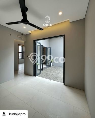 Ready to Use! Premium House LT 120m2 Desain Modern di Pondok Indah Ready to Use! Premium House LT 120m2 Desain Modern di Pondok Indah