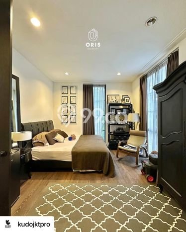 Jual Rumah Mewah Megah Dengan View Cantik di Kemang, Jakarta Selatan Jual Rumah Mewah Megah Dengan View Cantik di Kemang, Jakarta Selatan