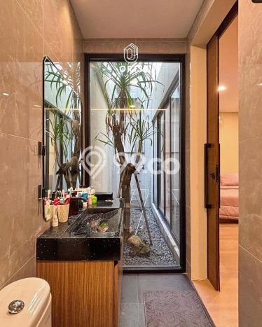 For Sale! Luxury House LT 200m2 Desain Modern di Bintaro For Sale! Luxury House LT 200m2 Desain Modern di Bintaro