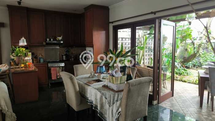 Hunian Eksklusif Dijual LT 208m2 di Cinere, Depok Hunian Eksklusif Dijual LT 208m2 di Cinere, Depok