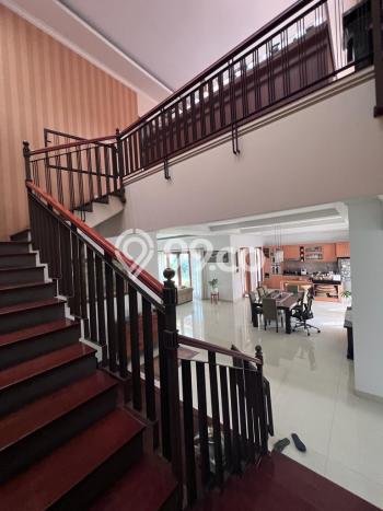 Ready to Use! Premium House LT 600m2 Desain Elegan di Pangkalan Jati Ready to Use! Premium House LT 600m2 Desain Elegan di Pangkalan Jati