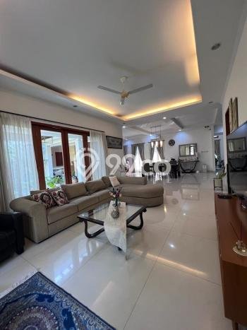 Ready to Use! Premium House LT 600m2 Desain Elegan di Pangkalan Jati Ready to Use! Premium House LT 600m2 Desain Elegan di Pangkalan Jati