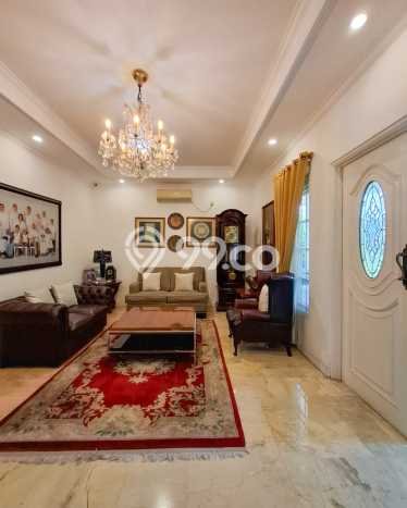 Hunian Mewah LB 400m2 Siap Pakai Desain Elegan di Cipete, Jakarta Selatan Hunian Mewah LB 400m2 Siap Pakai Desain Elegan di Cipete, Jakarta Selatan