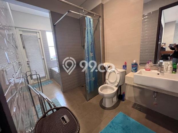 Rumah Elit Modern Tanpa Renovasi di Lebak Bulus Jakarta Selatan Rumah Elit Modern Tanpa Renovasi di Lebak Bulus Jakarta Selatan