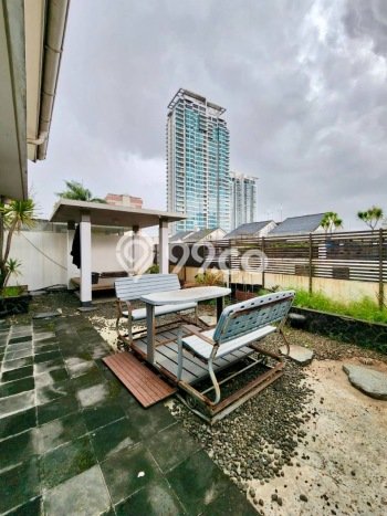 Hunian Mewah Siap Huni LT 196m2 di Kebayoran Baru, Jakarta Selatan Hunian Mewah Siap Huni LT 196m2 di Kebayoran Baru, Jakarta Selatan